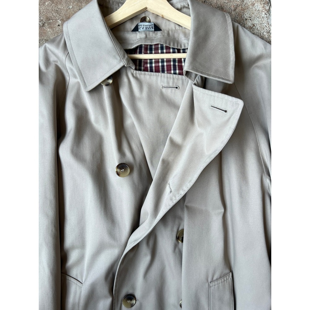 Jos A Bank Mens Tan Double Breasted Trench Coat 48L Water Resistant Old Money - Picture 4 of 10